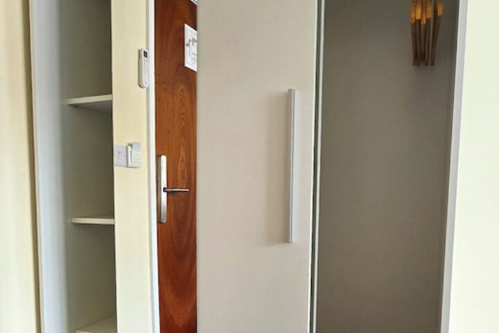 Room 7 of 69