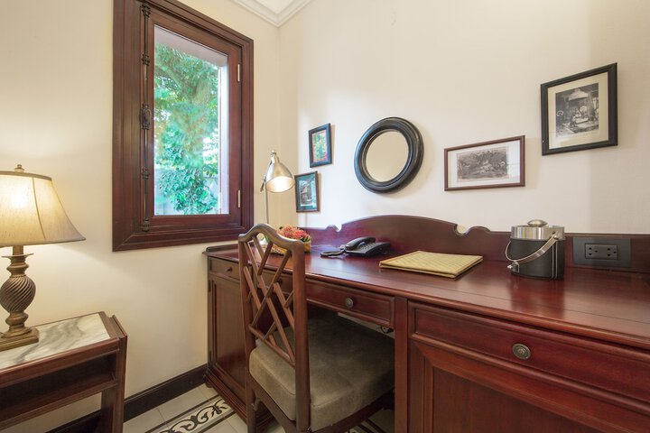 Room 10 of 48