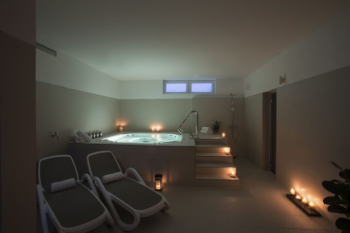 Spa 71 of 110