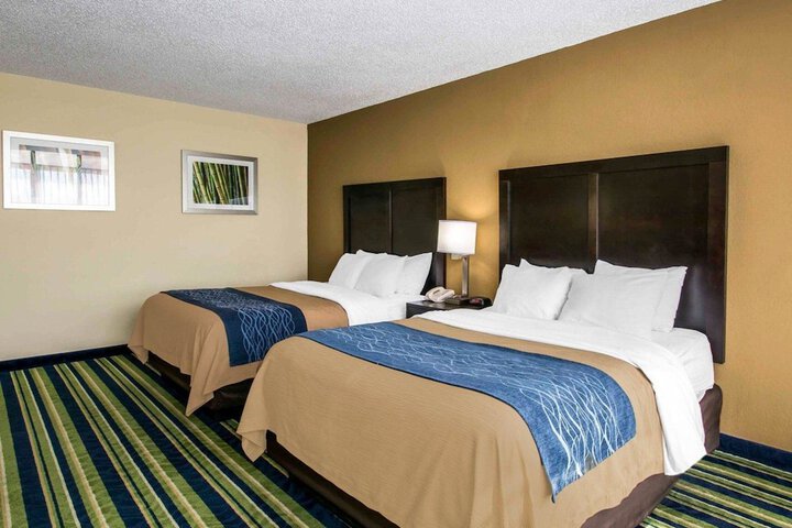 Double Accessible (5 of 6)