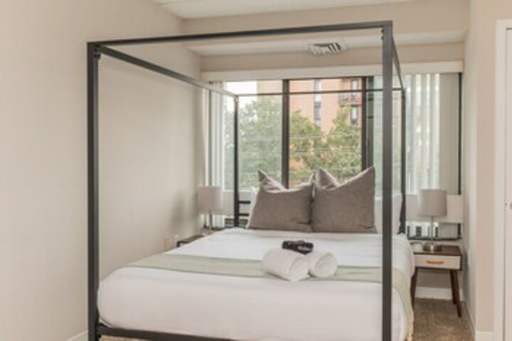Room 251 of 307