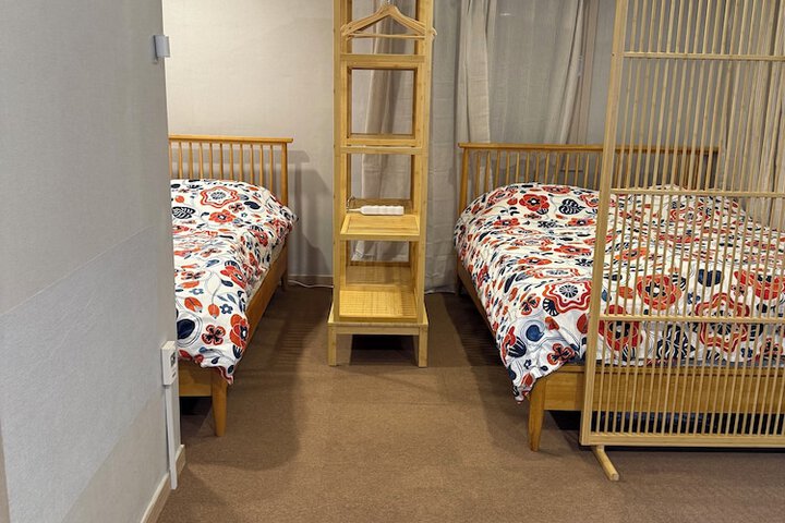 Room 22 of 42