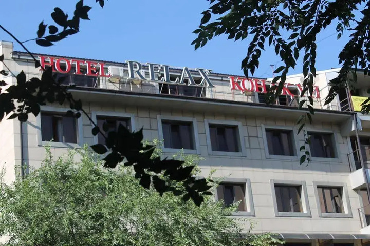HOTEL RELAX