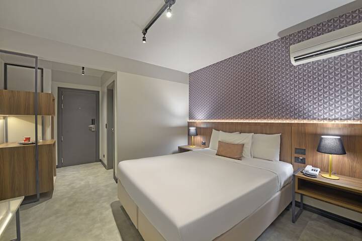 Room 18 of 64