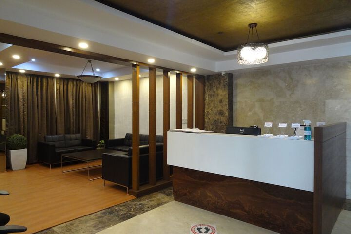 Hotel Interior 6 of 32