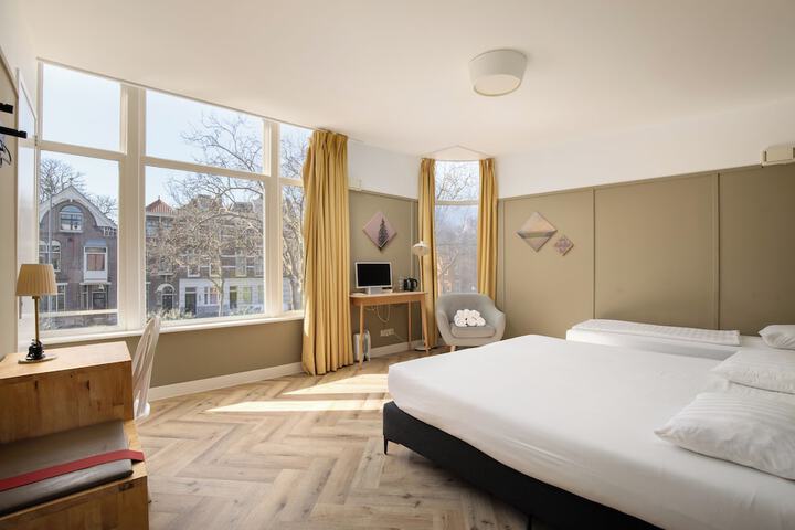 Room 14 of 46