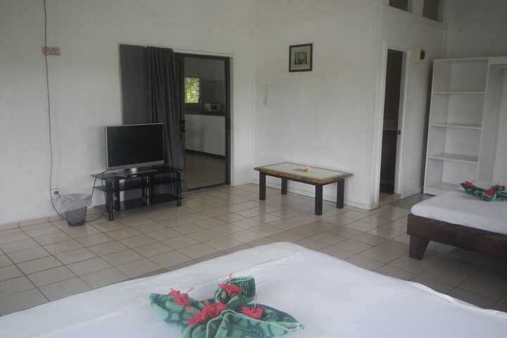 Room 34 of 128