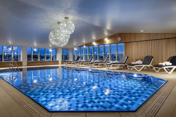 Hotel Pool