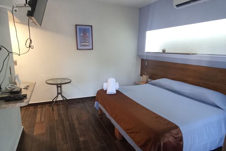 Room 106 of 174
