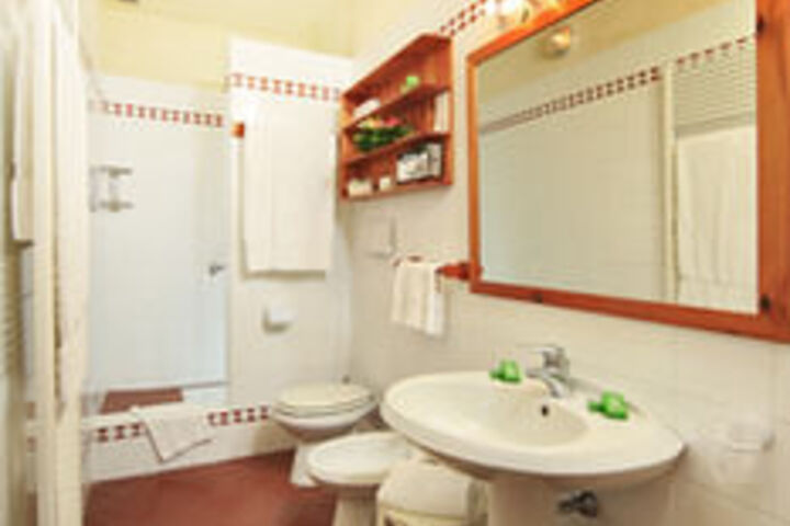 Room 4 of 22