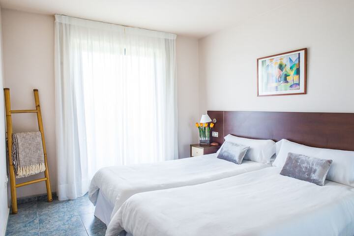 Room 4 of 11