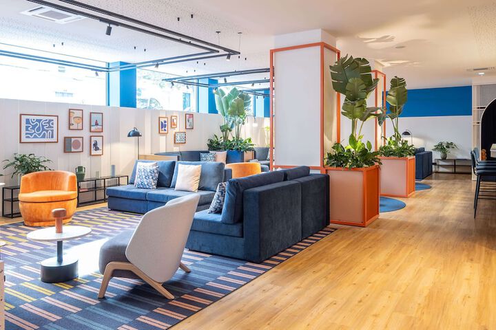 Guest Lobby