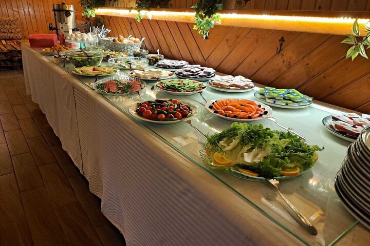 Dining 45 of 68