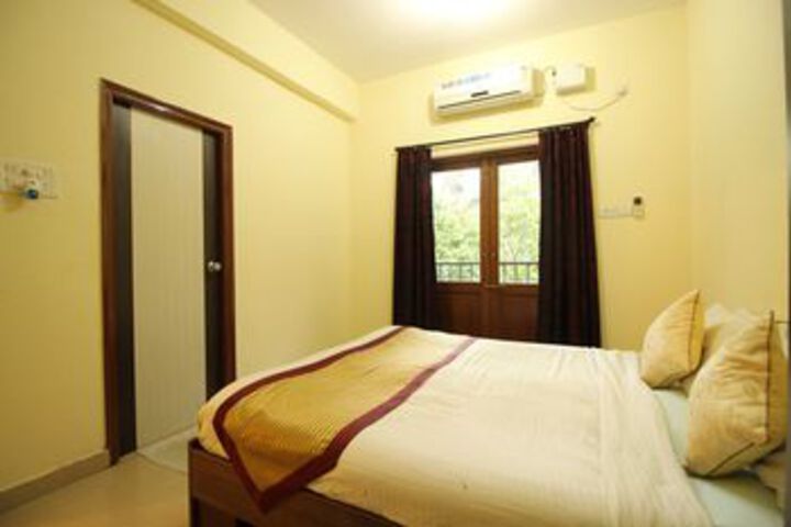 Room 11 of 22
