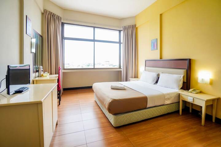 Room 12 of 45
