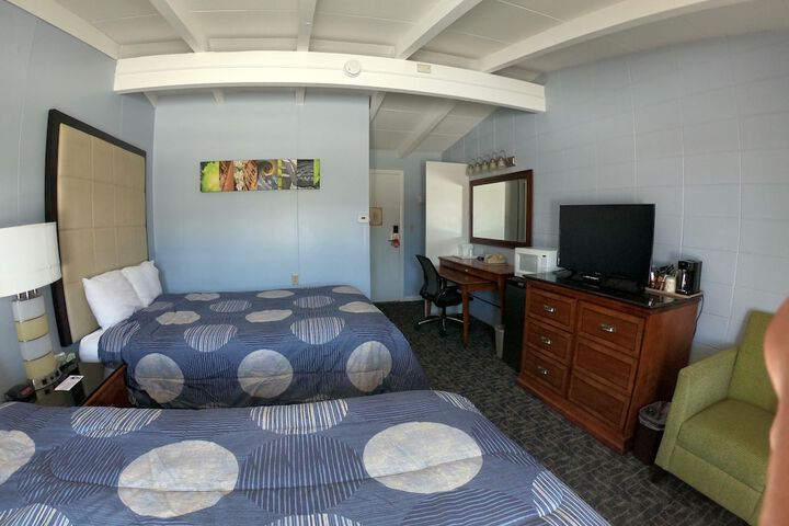 Standard Double Room (3 of 16)