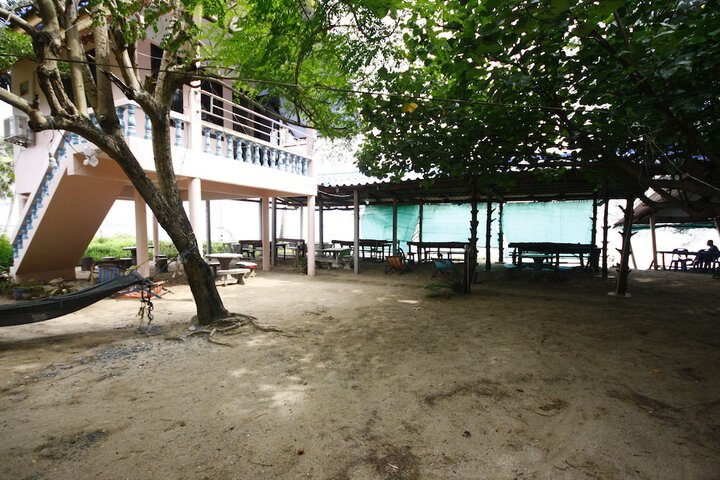 Property Grounds 38 of 69