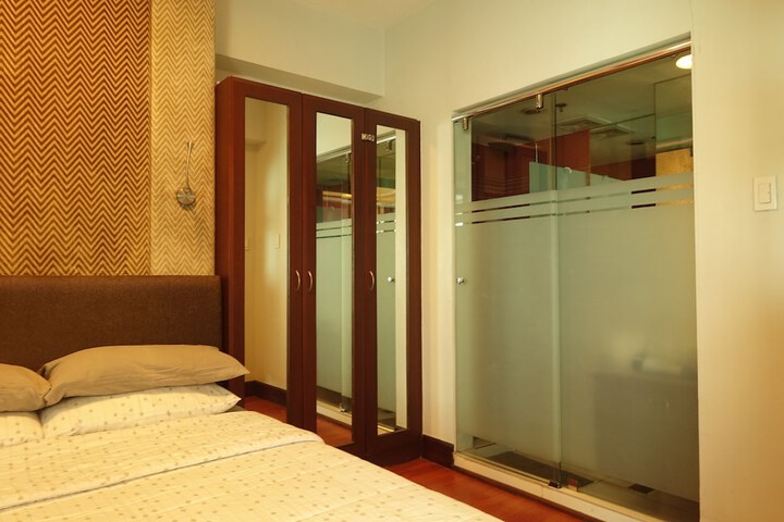 Room 15 of 90