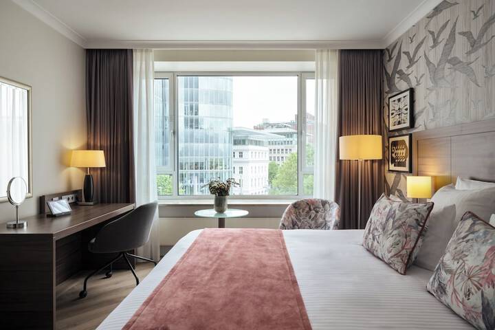 Room 13 of 60