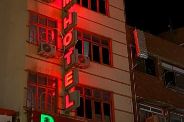 Dream Hotel