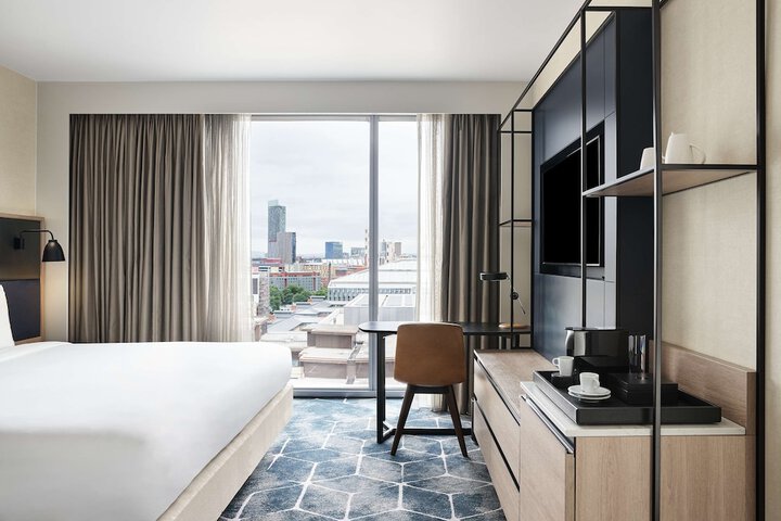 Room 9 of 95