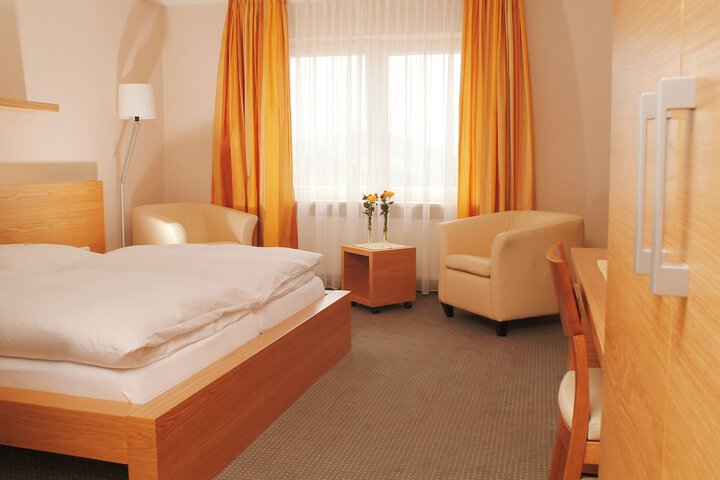 Room 3 of 23