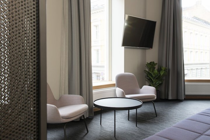Room 32 of 78