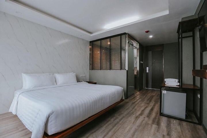 Room 25 of 44