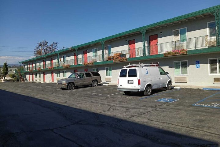 Hotel 16 of 16