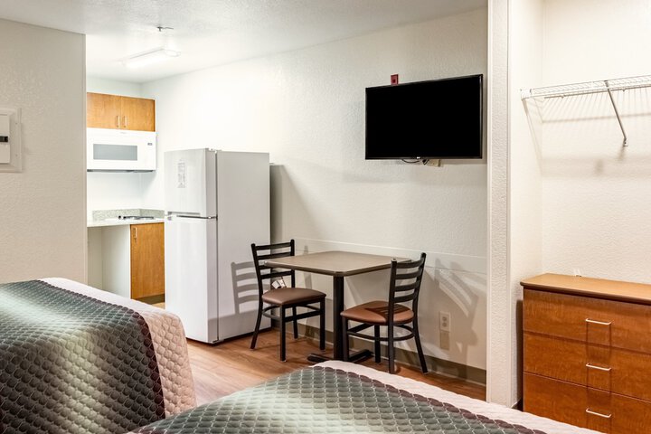Room 3 of 22