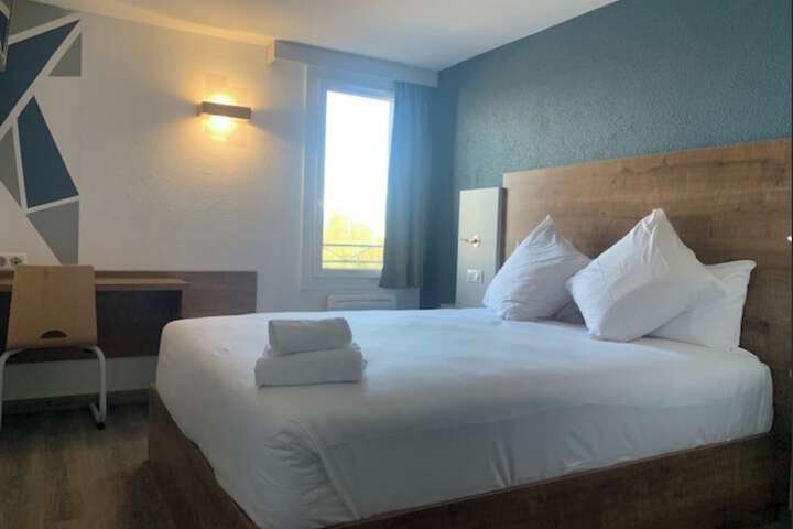 Room 5 of 49