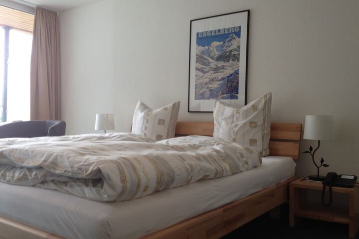Room 5 of 35