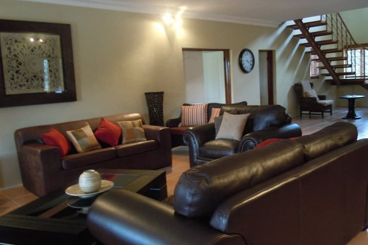 Room 4 of 17