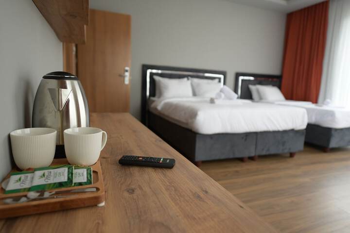 Room 27 of 34
