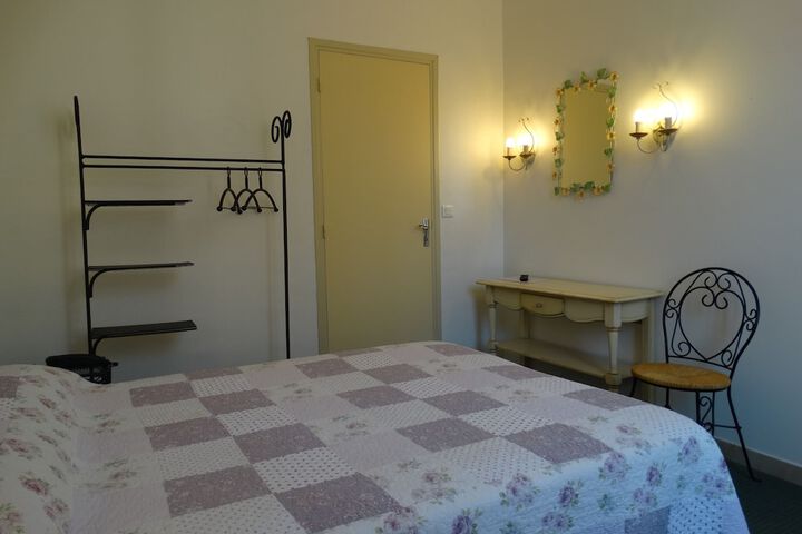 Room 13 of 70