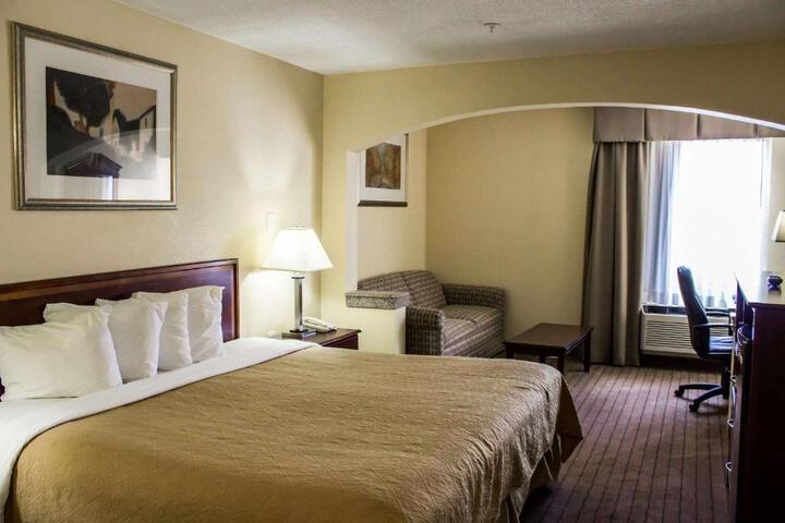 1 King Bed (6 of 6)
