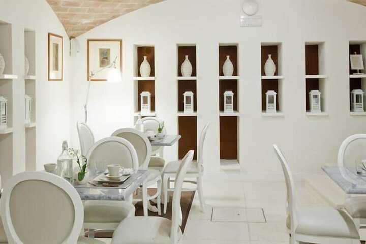 Breakfast/Coffee Service 146 of 170