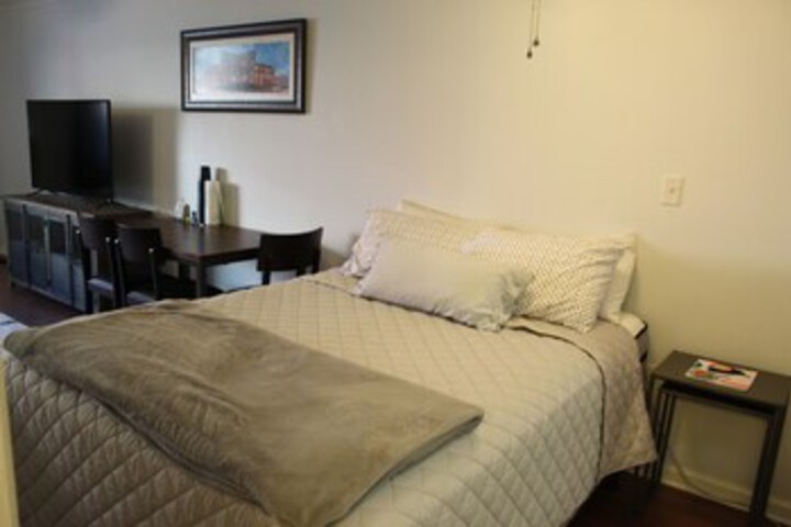 Room 36 of 43