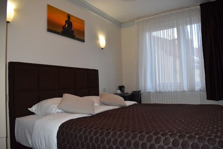 Room 17 of 70