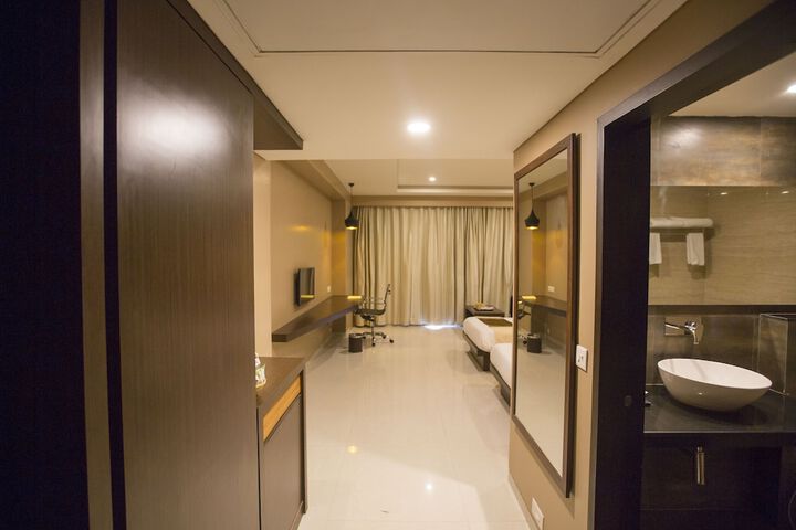 Room 14 of 45