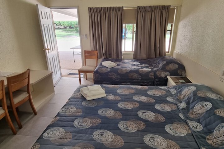 Room 18 of 34