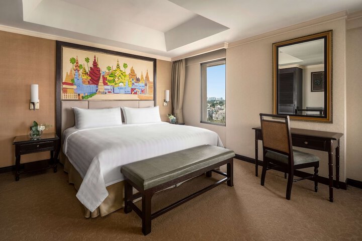 Room 17 of 47