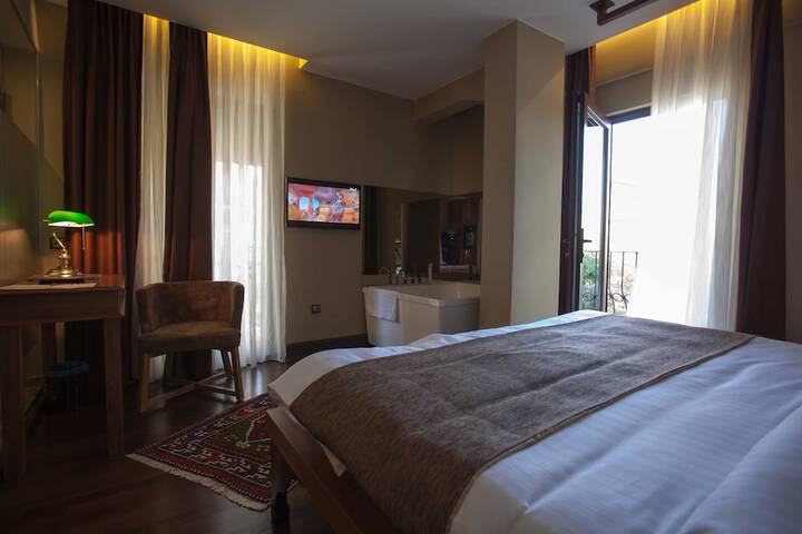 Room 6 of 41
