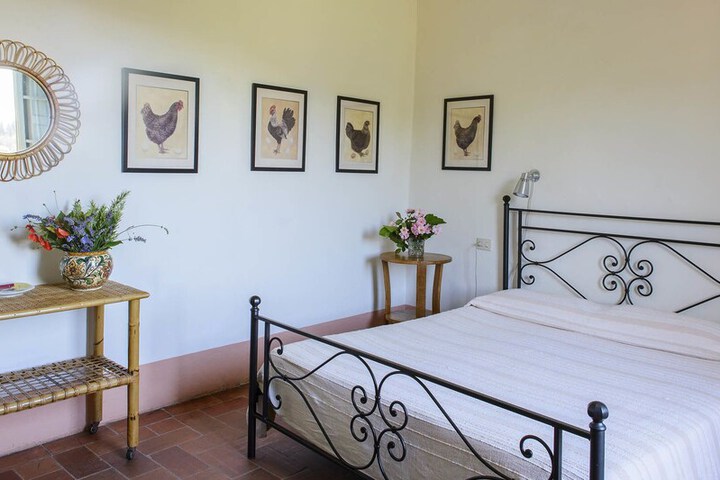 Room 26 of 227