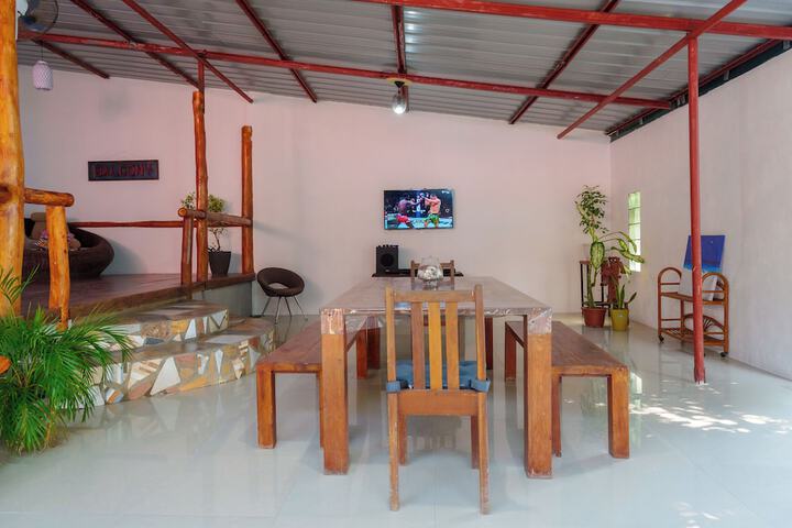 Room 16 of 30
