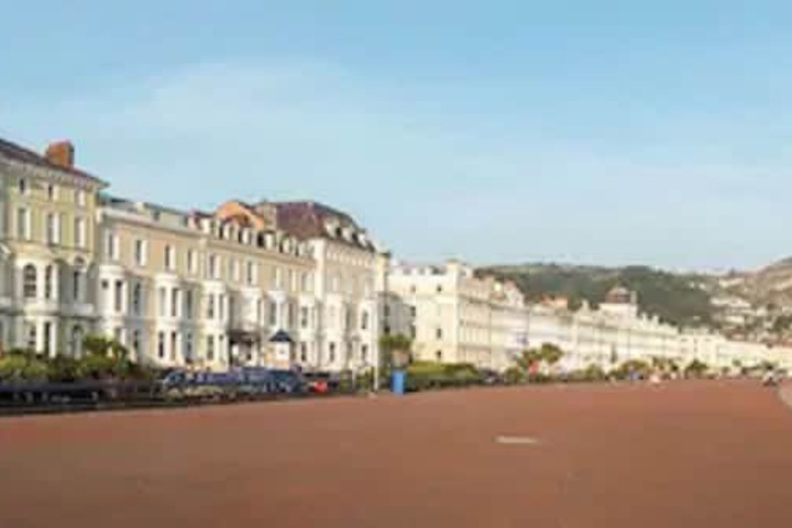 ST. KILDA HOTEL