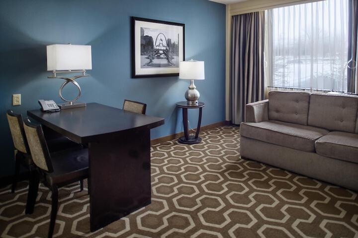 Room 50 of 82