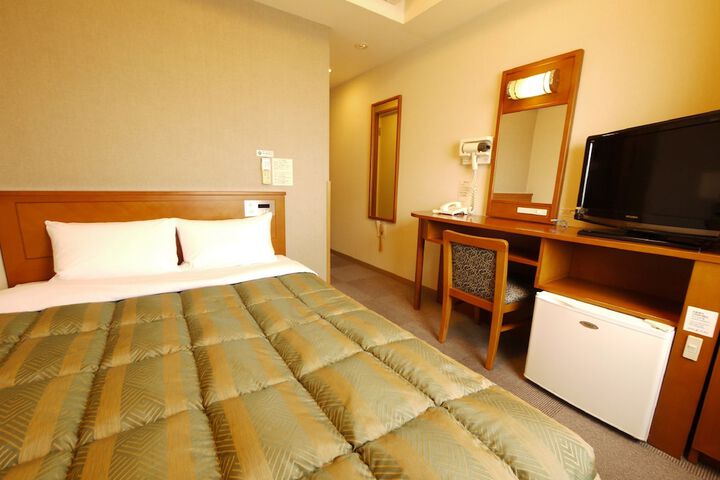 Room 5 of 31
