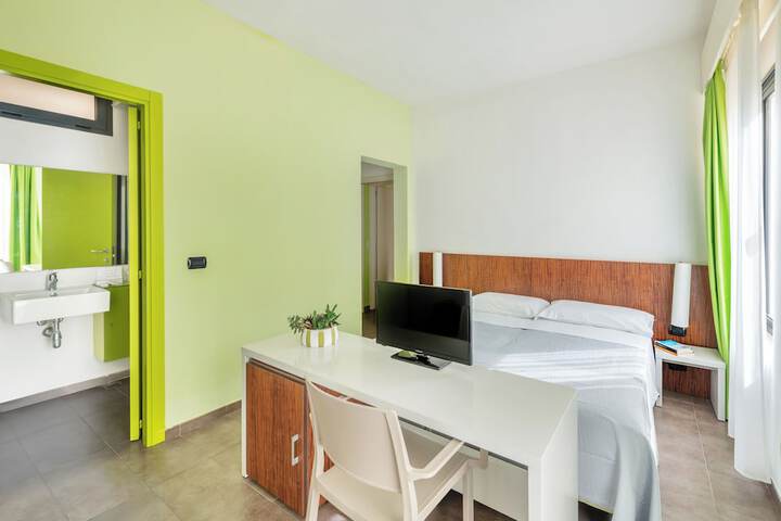 Room 12 of 56