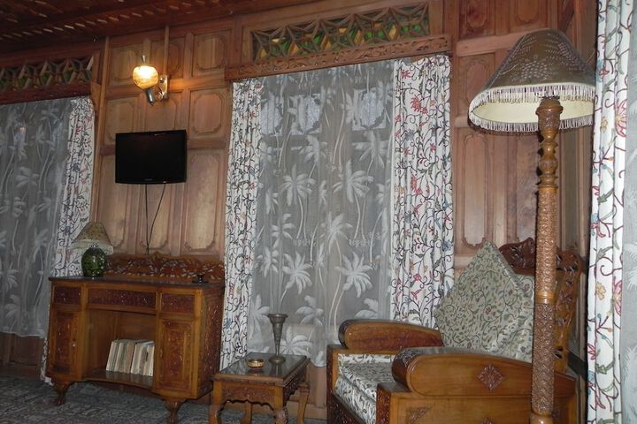 Hotel Interior 7 of 45